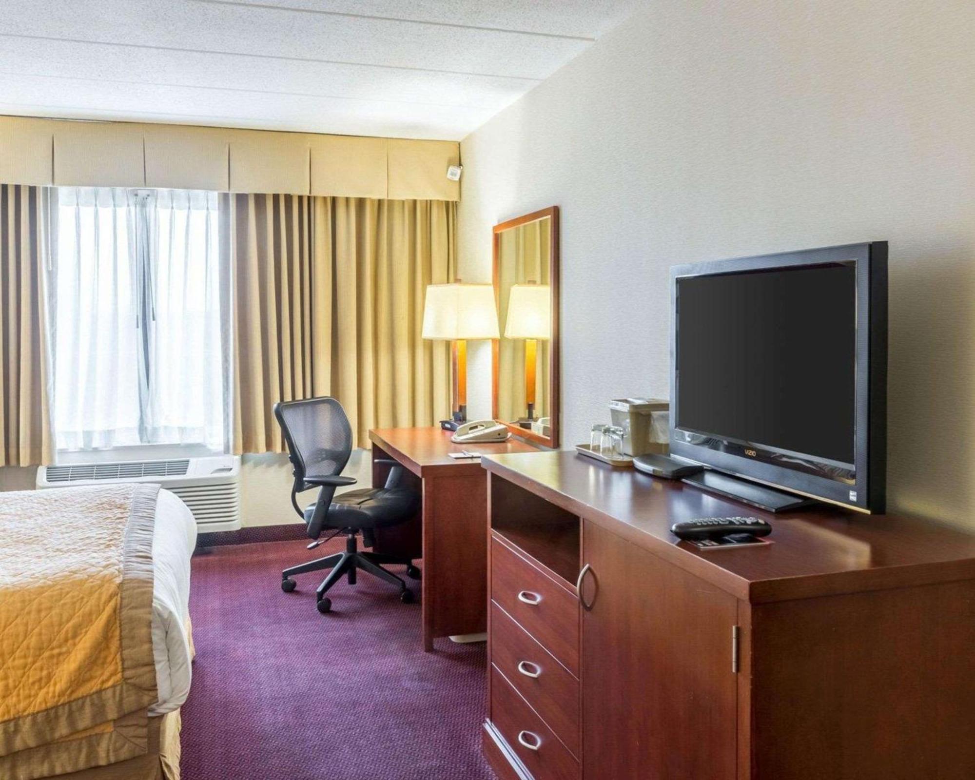 Clarion Hotel Somerset Esterno foto