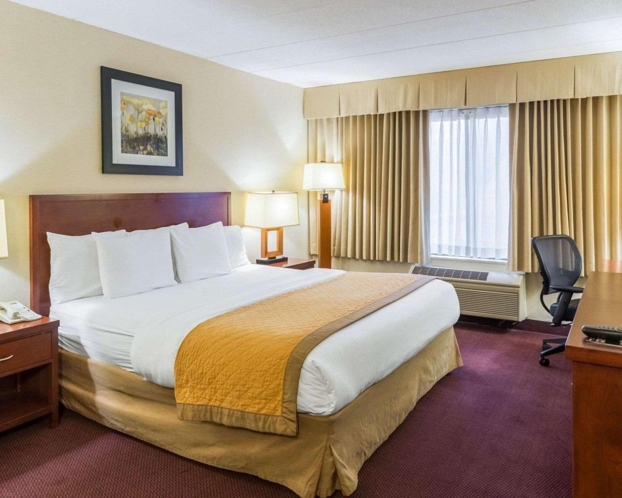 Clarion Hotel Somerset Esterno foto
