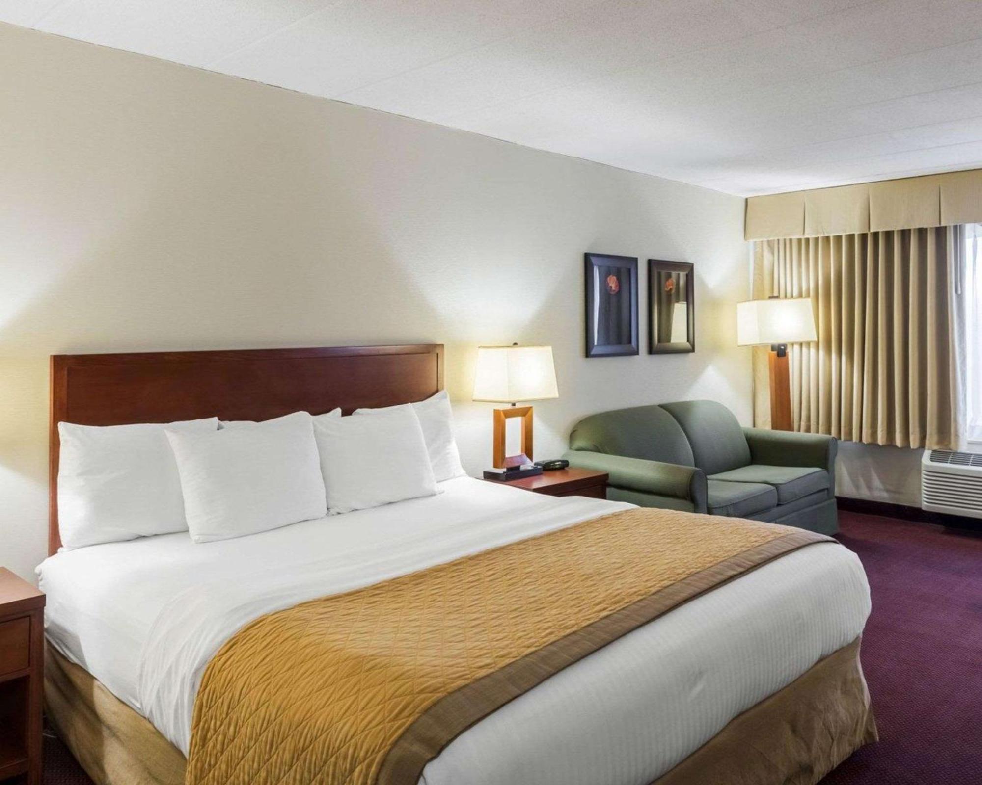 Clarion Hotel Somerset Esterno foto