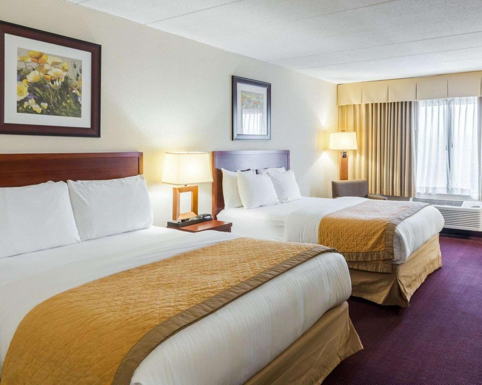 Clarion Hotel Somerset Esterno foto