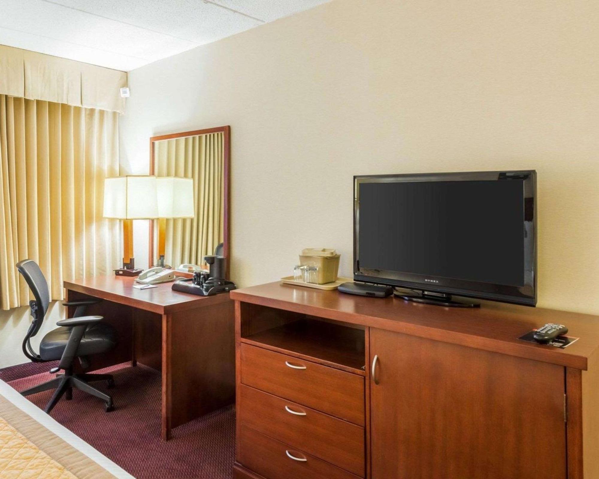 Clarion Hotel Somerset Esterno foto