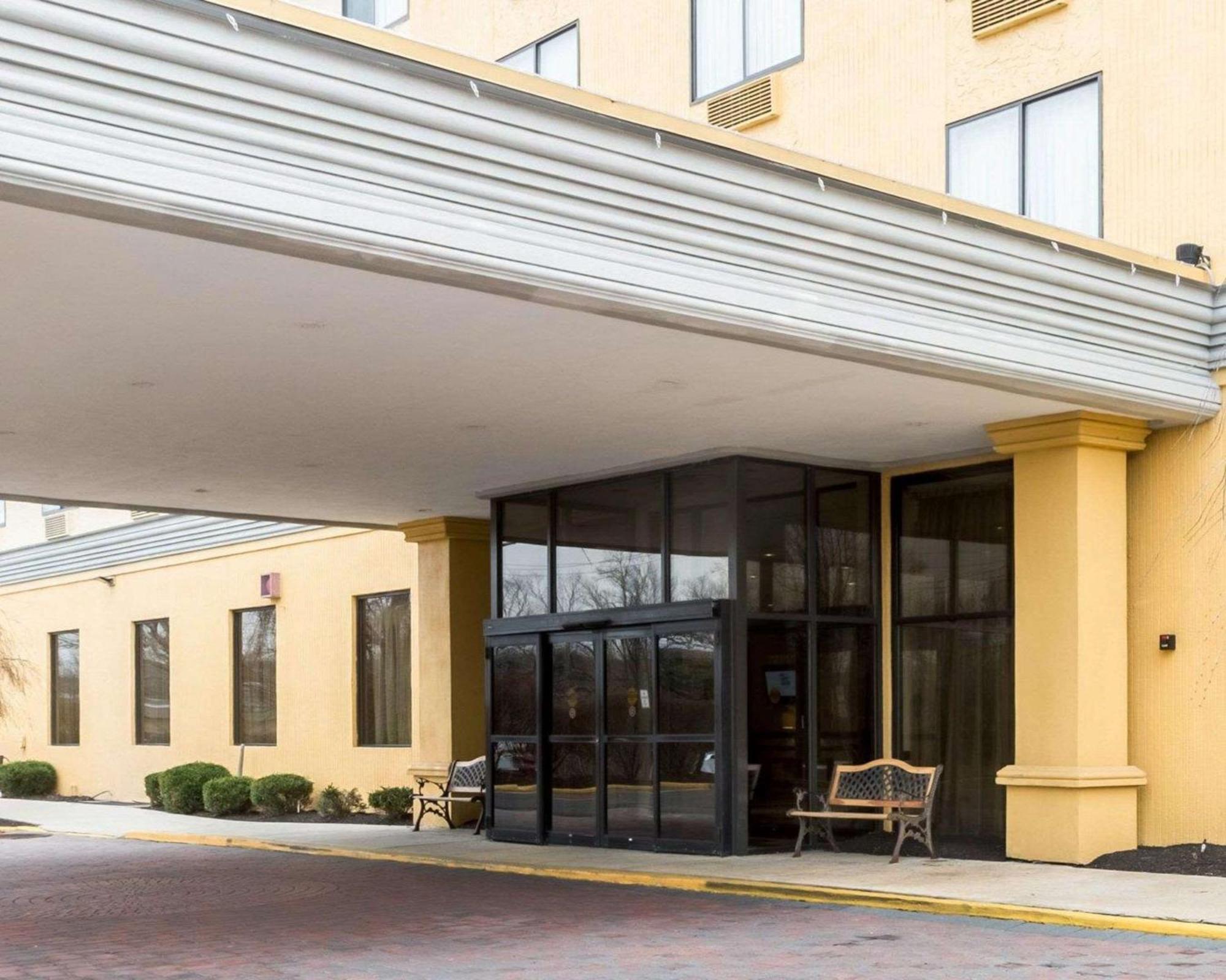 Clarion Hotel Somerset Esterno foto