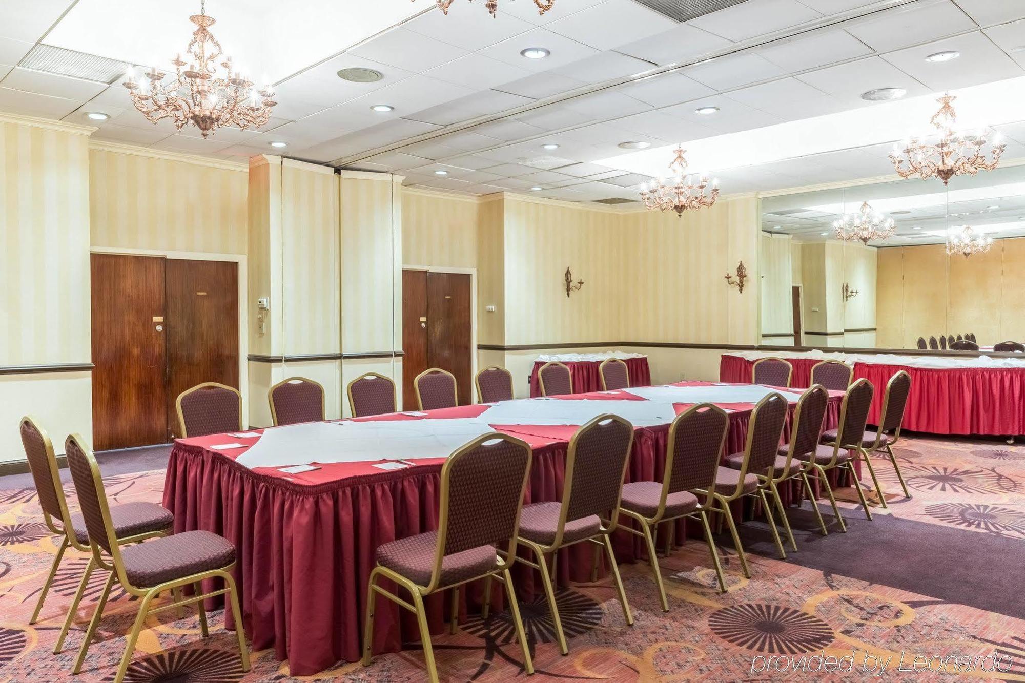 Clarion Hotel Somerset Esterno foto