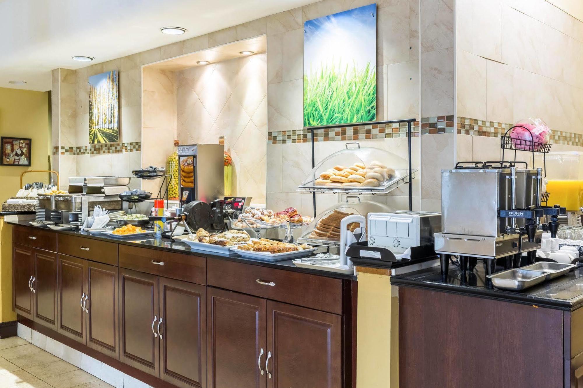 Clarion Hotel Somerset Esterno foto